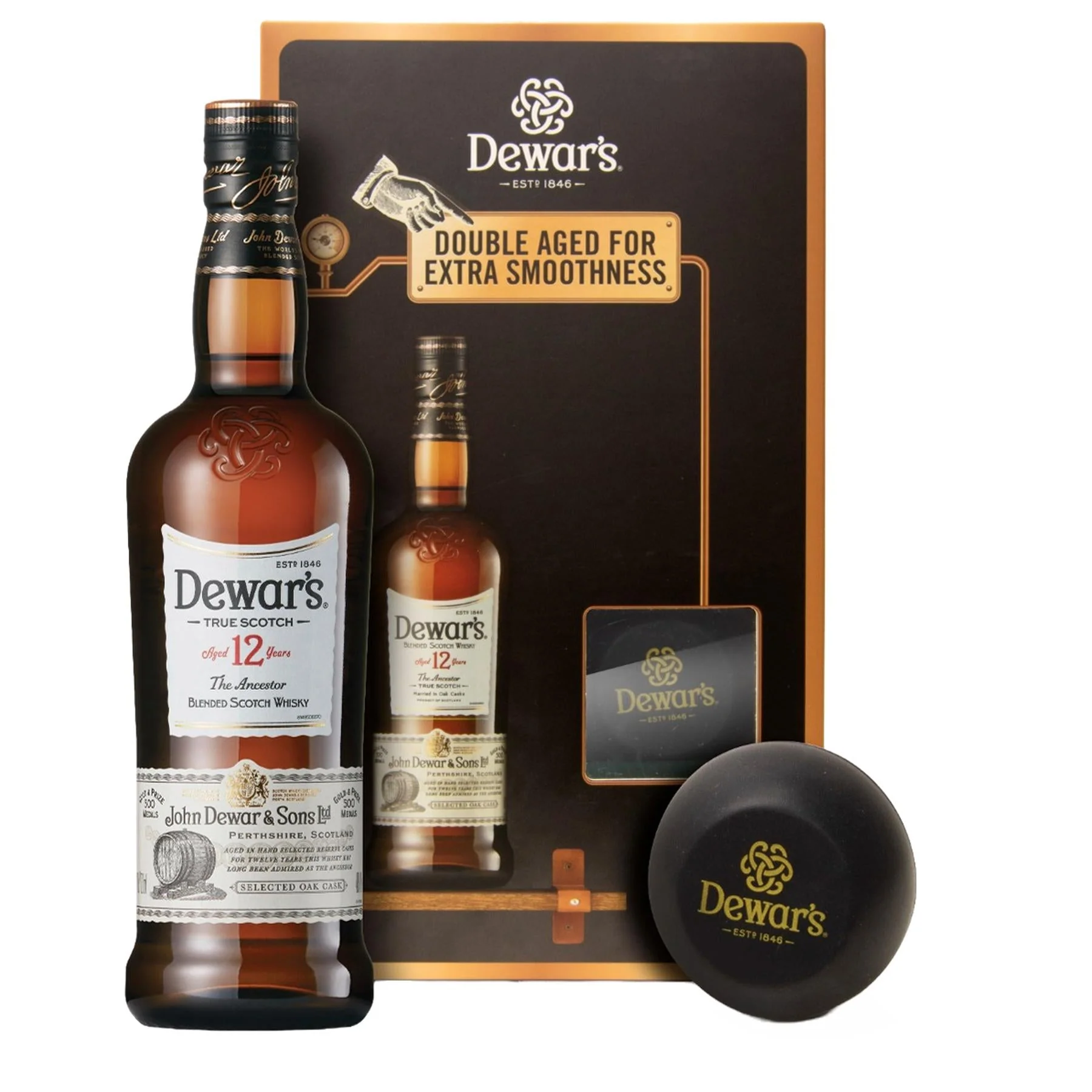Dewar's 12 Years Blended Malt Whisky wihth Ice ball